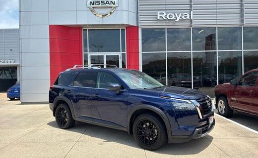 2024 Nissan Pathfinder SL