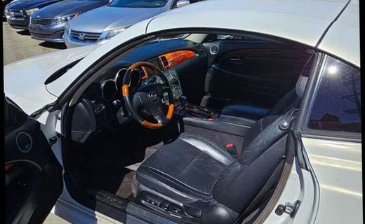 2005 Lexus SC 430