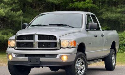 2004 Dodge RAM SLT