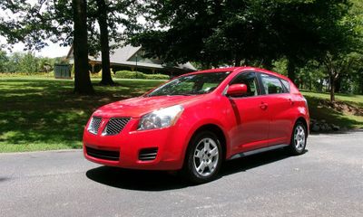 2009 Pontiac Vibe Base