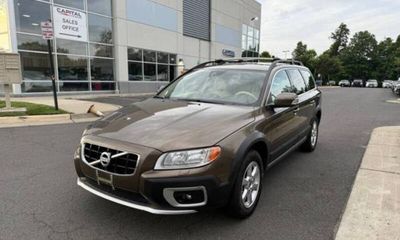 2013 Volvo XC70 32