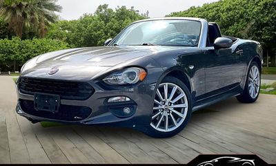 2017 Fiat 124 Spider Classica