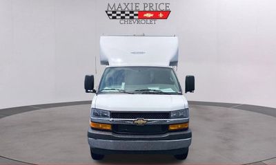 2026 Chevrolet Express 3500 Cutaway 139