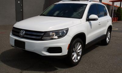 2017 Volkswagen Tiguan Wolfsburg 4Motion