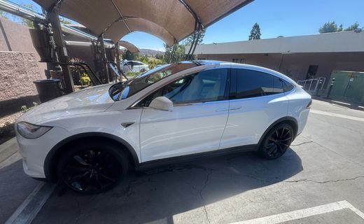 2018 Tesla Model X 75D