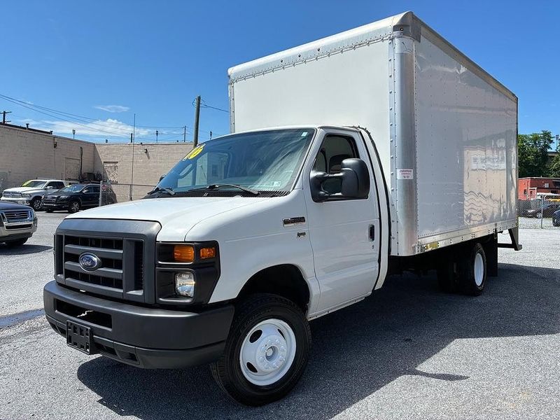 Representative 2016 Ford E-Series Chassis photo
