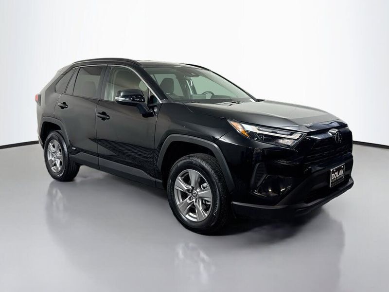 2025 Toyota Rav4 Hybrid — a typically priced live listing