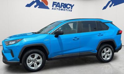 2021 Toyota RAV4 LE HV