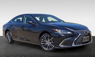 2024 Lexus ES 250 Premium