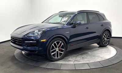 2025 Porsche Cayenne S E Hybrid