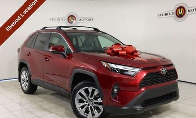 2025 Toyota RAV4 XLE Premium