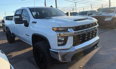 2021 Chevrolet Silverado LT