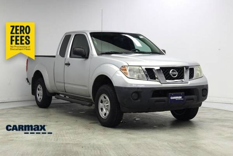 2019 Nissan Frontier — a typically priced live listing