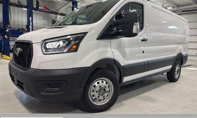 2025 Ford Transit LOW Roof
