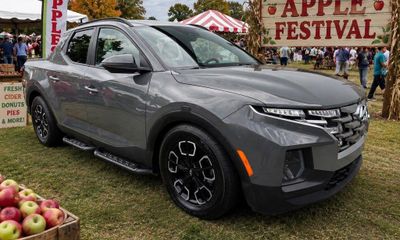 2023 Hyundai Santa Cruz SEL Premium