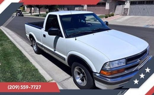 2000 Chevrolet S-10 Pickup