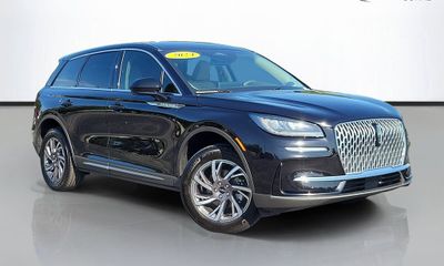 2024 Lincoln Corsair Standard