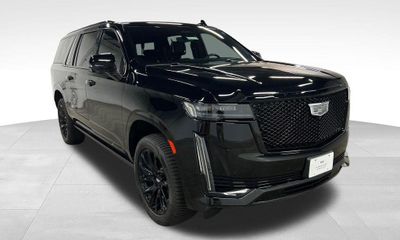 2024 Cadillac Escalade ESV PKG