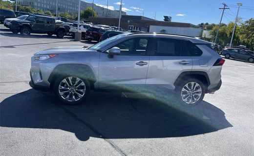 2019 Toyota RAV4 XLE Premium