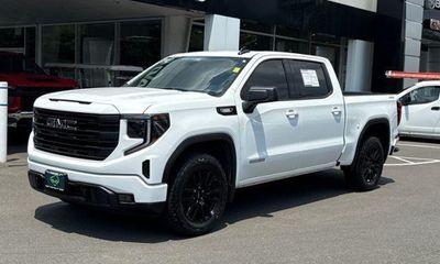 2024 GMC Sierra
