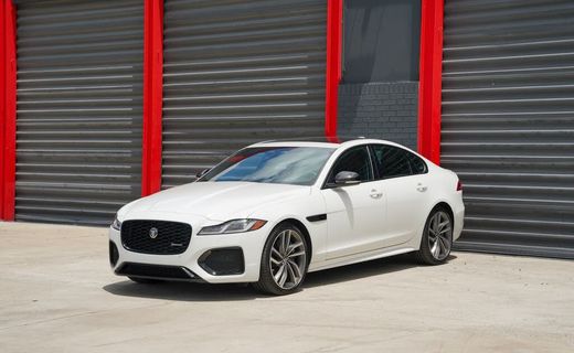 2024 Jaguar XF P300 SE