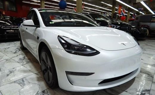 2022 Tesla Model 3 Long Range