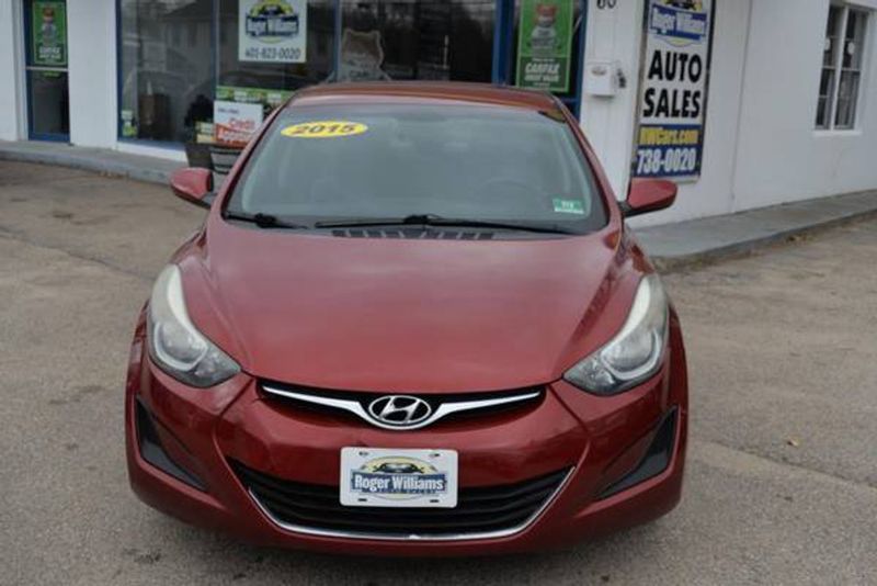 2015 Hyundai Elantra — a typically priced live listing