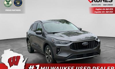 2023 Ford Escape Platinum