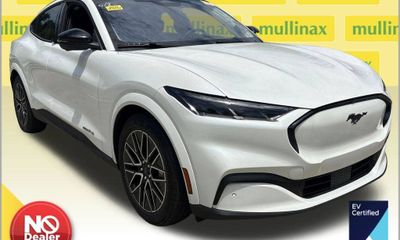 2025 Ford Mustang Mach-E Premium
