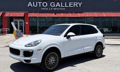 2017 Porsche Cayenne Platinum Edition
