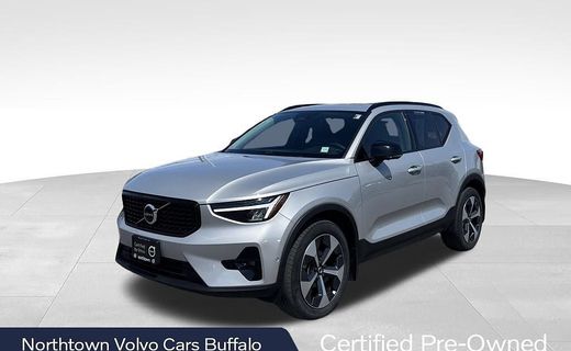 2023 Volvo XC40 Plus Dark