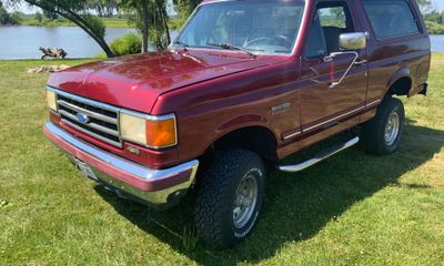 1991 Ford Bronco XL