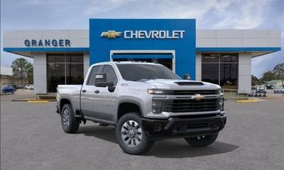 2026 Chevrolet Silverado HD Custom