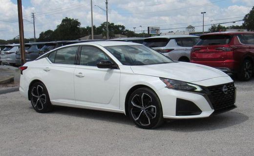 2024 Nissan Altima SR