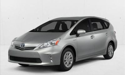 2014 Toyota Prius V TWO