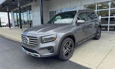 2026 Mercedes-Benz GLB-Class GLB250 4MATIC