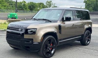 2026 Land Rover Defender 110 X