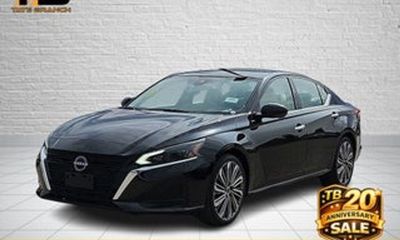 2024 Nissan Altima SV