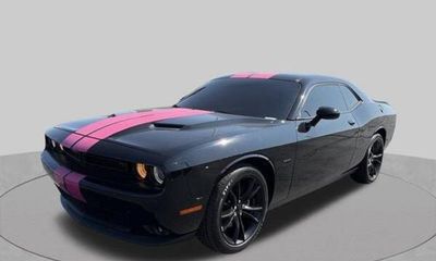 2016 Dodge Challenger SXT Plus