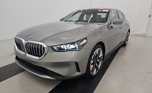 2026 BMW 530i