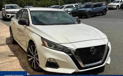 2022 Nissan Altima SR