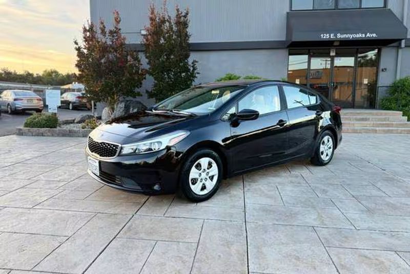 2018 Kia Forte — a typically priced live listing