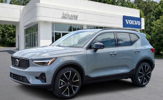2026 Volvo XC40 Ultra Dark
