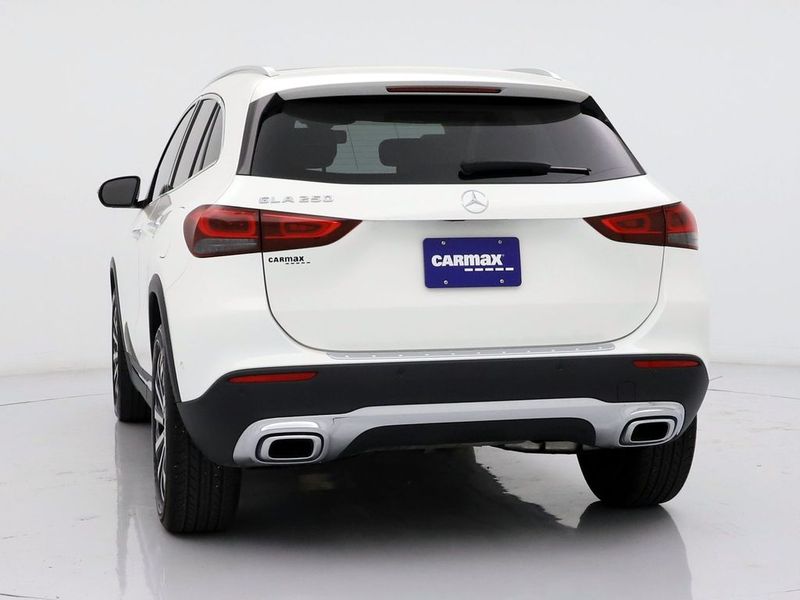 2021 Mercedes-Benz GLA-Class — a typically priced live listing