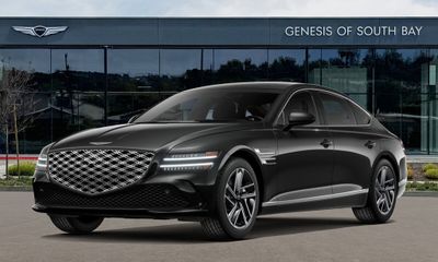 2027 Genesis G80