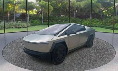 2025 Tesla Cybertruck Base