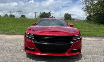 2015 Dodge Charger SXT