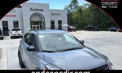 2024 Nissan Kicks SR