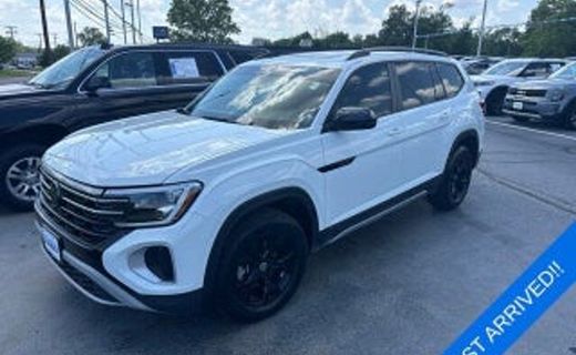 2024 Volkswagen Atlas 4MOTION Peak Edition