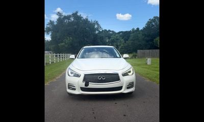 2017 Infiniti Q50 Premium